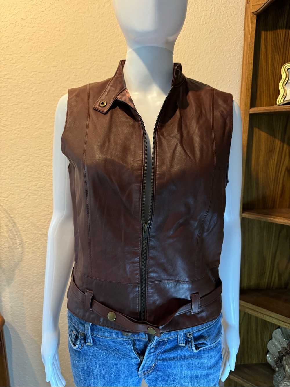CAbi Women's Dark Brown Leather Zip-Front Vest vintage Y2K leather